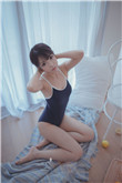 把女朋友水弄出来视频